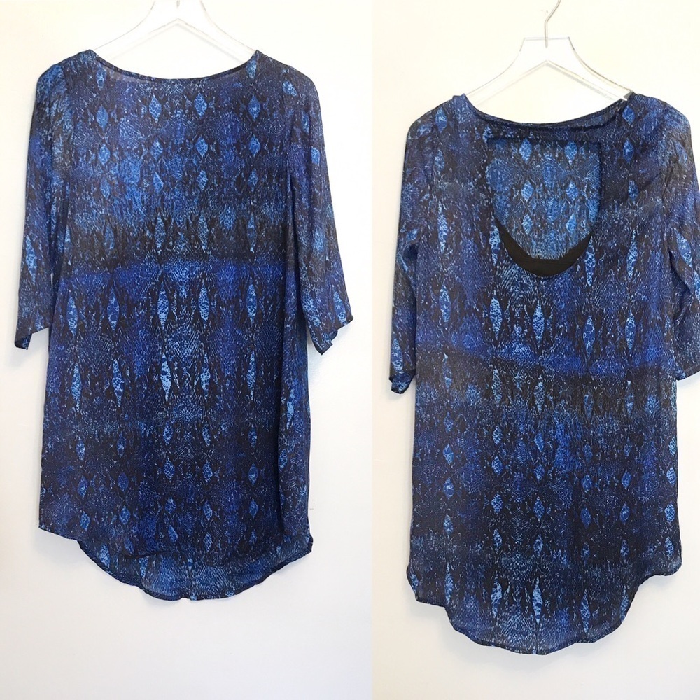 Cupcakes and Cashmere Black/Blue Tunic w/Chemise S
